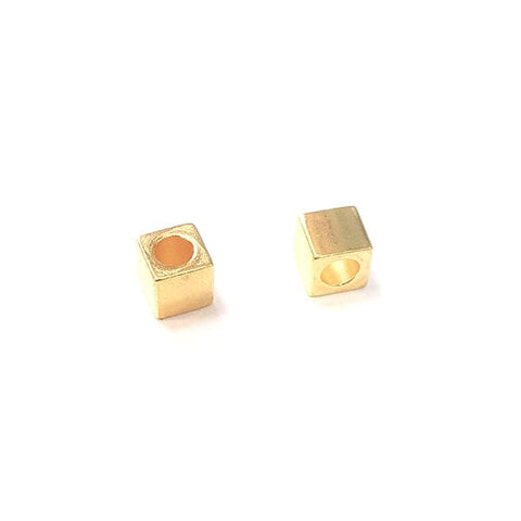 BeadsBalzar Beads & Crafts 24KT.GD.PL. (GQ6591A) (GQ6591A) Square brass 6mm cube H3.8mm (8 PCS)