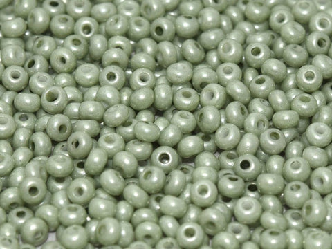 BeadsBalzar Beads & Crafts (CSB8-03050-14457) CZECH SEED BEADS 8/0 CHALK WHITE MINT LUSTER (25 GMS)